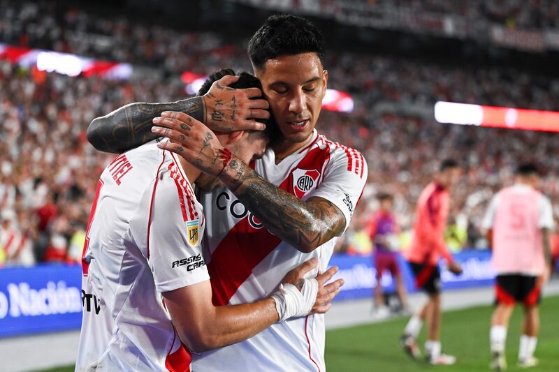 O River Plate desembolsou US$ 10 milhões para contratar Sebastian Driussi e Gonzalo Montiel; Alan Velasco assinou com o rival Boca Juniors; e Facundo Farias foi para o Estudiantes (Photo by Rodrigo Valle/Getty Images) O River Plate desembolsou US$ 10 milhões para contratar Sebastian Driussi e Gonzalo Montiel; Alan Velasco assinou com o rival Boca Juniors; e Facundo Farias foi para o Estudiantes (Photo by Rodrigo Valle/Getty Images)