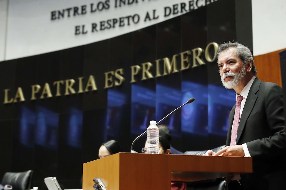 Édgar Amador, secretario de Hacienda de México, durante su comparecencia en el Senado con motivo del Paquete Económico 2027 y la Glosa del Segundo Informe de Gobierno, el martes 6 de octubre de 2026, Ciudad de México. Édgar Amador, secretario de Hacienda de México, durante su comparecencia en el Senado con motivo del Paquete Económico 2027 y la Glosa del Segundo Informe de Gobierno, el martes 6 de octubre de 2026, Ciudad de México.