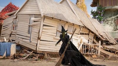 El debut de US$150 millones de la secuela de ‘Wicked’ es un alivio para los cines El debut de US$150 millones de la secuela de ‘Wicked’ es un alivio para los cines