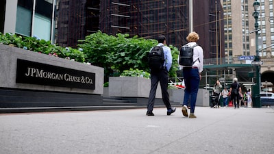 JPMorgan alcanza ganancias récord por el fuerte desempeño de su negocio bursátil JPMorgan alcanza ganancias récord por el fuerte desempeño de su negocio bursátil