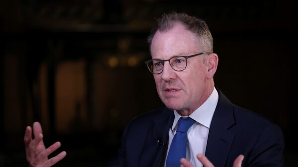 Hartnett, do BofA, vê ouro e China como as ‘melhores proteções’ contra o boom da IA Hartnett, do BofA, vê ouro e China como as ‘melhores proteções’ contra o boom da IA