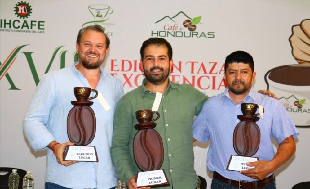 Los tres primeros lugares de la Taza de Excelencia Honduras 2022. Los tres primeros lugares de la Taza de Excelencia Honduras 2022.