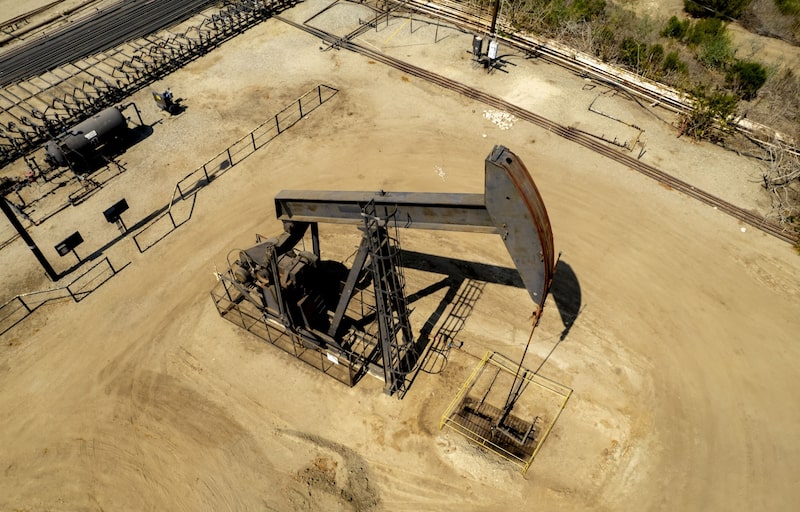 Tras el paso del huracán Ida, hasta ayer se habían interrumpido el 95% de la producción de petróleo y el 94% de la de gas. Tras el paso del huracán Ida, hasta ayer se habían interrumpido el 95% de la producción de petróleo y el 94% de la de gas.