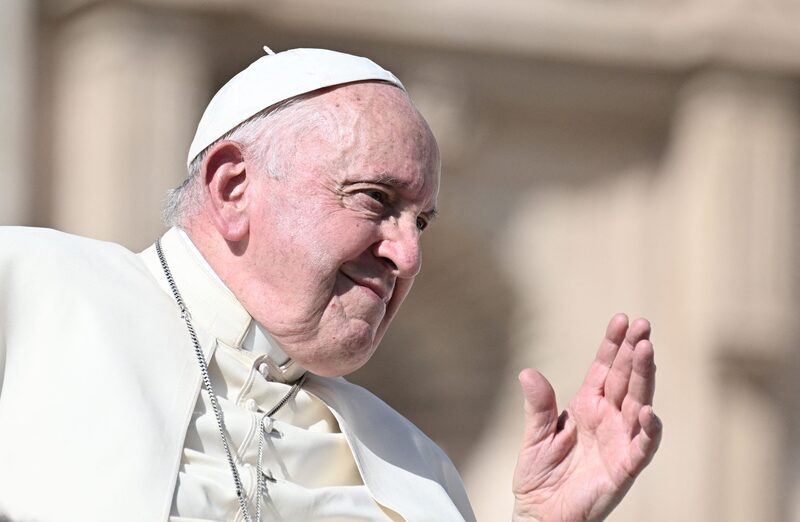 Papa Francisco sofreu um aparente revés em sua batalha de uma semana contra a pneumonia | Foto: Tiziana FABI / AFP Papa Francisco sofreu um aparente revés em sua batalha de uma semana contra a pneumonia | Foto: Tiziana FABI / AFP