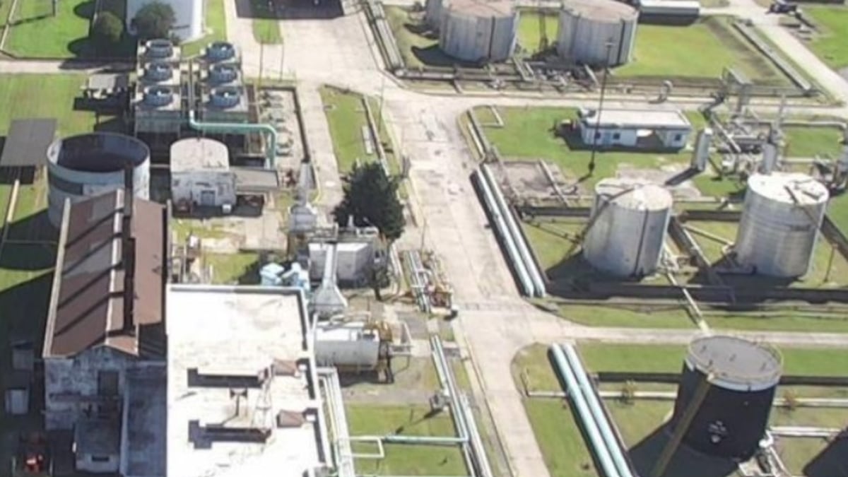 YPF producirá combustible para aviones en Santa Fe: inversión de US$400 millones y acuerdo con TotalEnergies