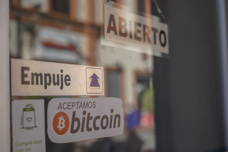 El bitcoin es moneda de curso legal en El Salvador desde el 7 de septiembre de 2021. El bitcoin es moneda de curso legal en El Salvador desde el 7 de septiembre de 2021.