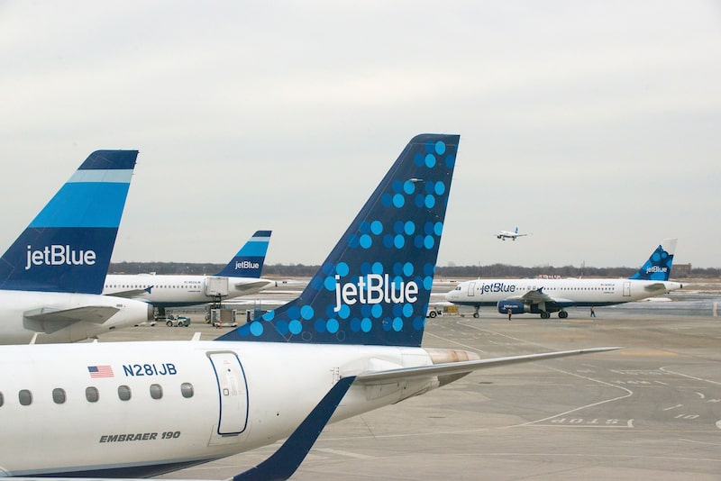 Aviones de JetBlue Airways Corp en la Terminal 5 del Aeropuerto Internacional John F. Kennedy de Nueva York. Foto: Craig Warga/Bloomberg Aviones de JetBlue Airways Corp en la Terminal 5 del Aeropuerto Internacional John F. Kennedy de Nueva York. Foto: Craig Warga/Bloomberg