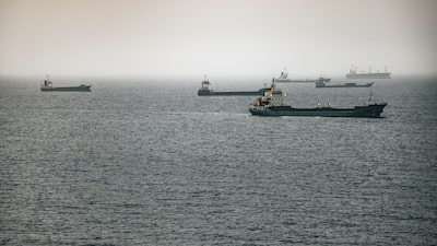 EE.UU. lanza ataques contra Irán tras nuevo cierre del estrecho de Ormuz por parte de Teherán EE.UU. lanza ataques contra Irán tras nuevo cierre del estrecho de Ormuz por parte de Teherán
