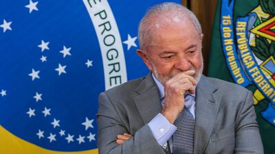 Lula vê aprovação cair e fica atrás de Tarcísio em pesquisa para 2026, aponta Atlas Lula vê aprovação cair e fica atrás de Tarcísio em pesquisa para 2026, aponta Atlas