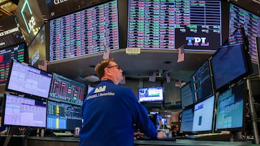 Wall Street avanza mientras rendimientos de bonos caen tras débil dato laboral en EE.UU. Wall Street avanza mientras rendimientos de bonos caen tras débil dato laboral en EE.UU.
