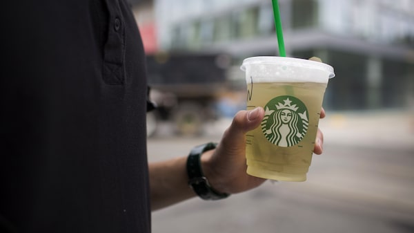 Inversores de Starbucks quieren saber cómo el nuevo CEO cumplirá los grandes objetivos Inversores de Starbucks quieren saber cómo el nuevo CEO cumplirá los grandes objetivos