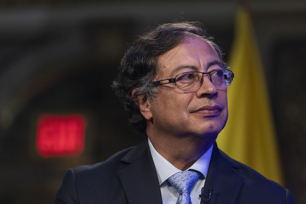El presidente Gustavo Petro declaró la conmoción interior y la emergencia económica por la situación de orden público en el departamento del Norte de Santander. El presidente Gustavo Petro declaró la conmoción interior y la emergencia económica por la situación de orden público en el departamento del Norte de Santander.
