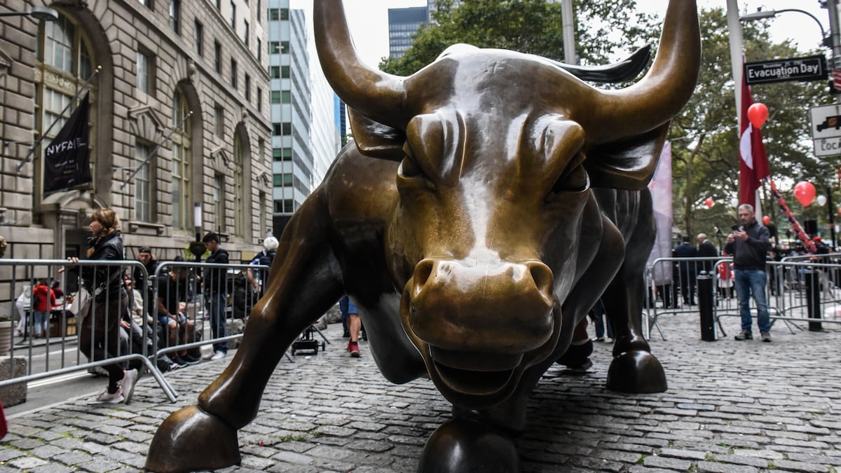 ¿Conviene hoy una cartera con 60% de acciones y 40% de bonos? Esto dice Goldman Sachs