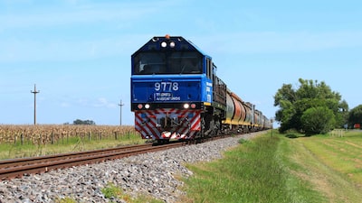 Argentina de Milei fija fecha para privatizar trenes de carga: el interés de Grupo México Argentina de Milei fija fecha para privatizar trenes de carga: el interés de Grupo México