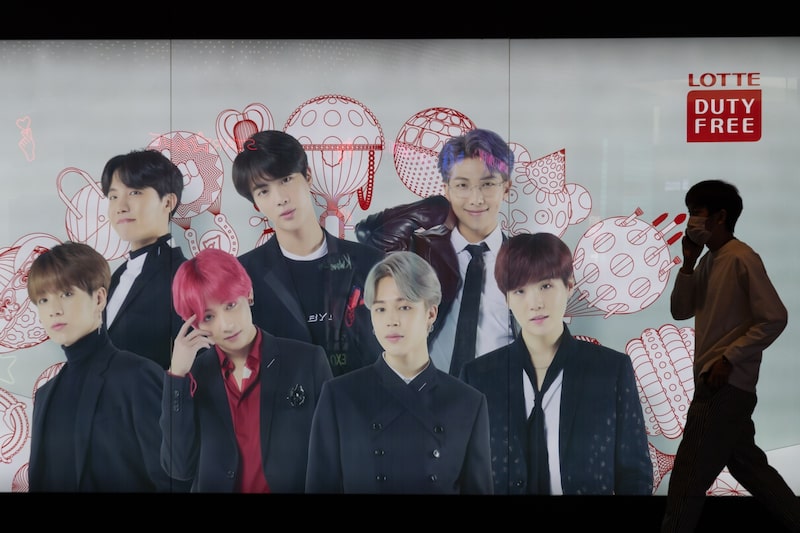 BTS anunció que llegará a a Latinoamérica como parte de su gira mundial. La banda de k-pop ofrecerá conciertos en México, Perú, Argentina, Colombia, Chile y Brasil. BTS anunció que llegará a a Latinoamérica como parte de su gira mundial. La banda de k-pop ofrecerá conciertos en México, Perú, Argentina, Colombia, Chile y Brasil.