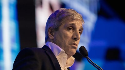 Argentina flexibiliza el crédito en dólares para empresas con ingresos en pesos Argentina flexibiliza el crédito en dólares para empresas con ingresos en pesos