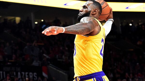 Nike Invests in LeBron James’s Media Venture at $725 Million Valuation Nike Invests in LeBron James’s Media Venture at $725 Million Valuation