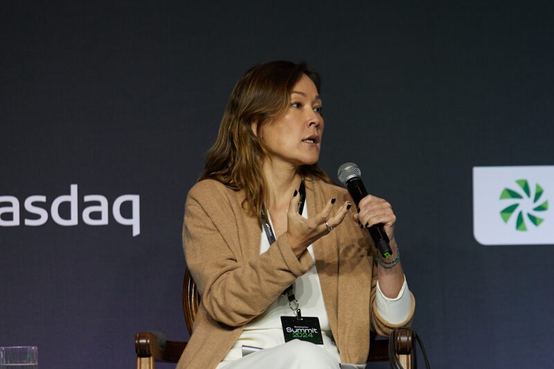 Cassiana Fernandez, do JP Morgan, durante o Bloomberg Línea Summit Brasil 2024 Cassiana Fernandez, do JP Morgan, durante o Bloomberg Línea Summit Brasil 2024