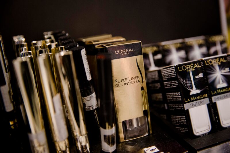 L’Oréal decepciona: ventas trimestrales crecen menos de lo esperado. L’Oréal decepciona: ventas trimestrales crecen menos de lo esperado.