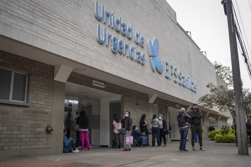 Sistema de salud en Colombia Sistema de salud en Colombia