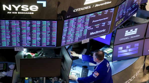 Acciones suben y el petróleo baja tras un tono más conciliador de Donald Trump hacia Irán Acciones suben y el petróleo baja tras un tono más conciliador de Donald Trump hacia Irán