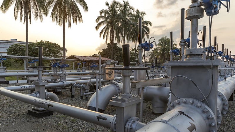 Ecuador aumenta en 900% la tarifa por transportar el petróleo de Colombia en el SOTE. Ecuador aumenta en 900% la tarifa por transportar el petróleo de Colombia en el SOTE.