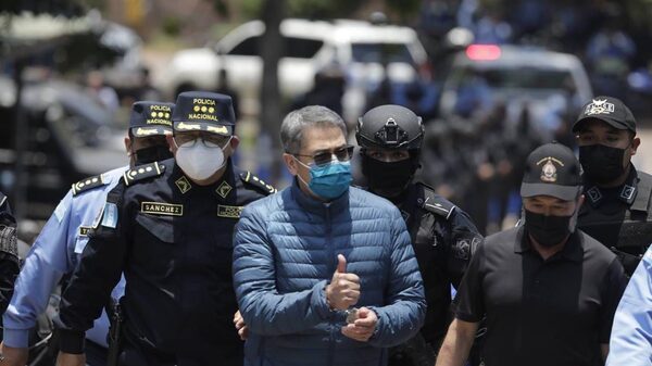 Extraditan a EE.UU. al expresidente hondureño Juan Orlando Hernández Extraditan a EE.UU. al expresidente hondureño Juan Orlando Hernández