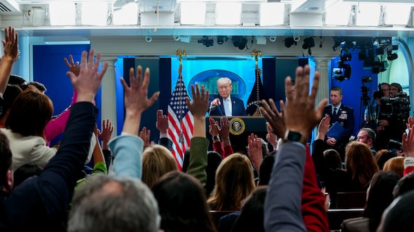 Trump reducirá la duración de los visados para periodistas chinos en EE.UU. Trump reducirá la duración de los visados para periodistas chinos en EE.UU.