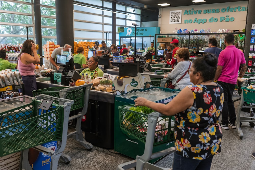 Brazilian Retailer GPA Raises $142 Million in Share Offering Brazilian Retailer GPA Raises $142 Million in Share Offering