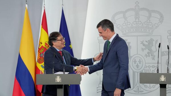 España pondrá 1.000 millones de euros para financiar proyectos en Colombia España pondrá 1.000 millones de euros para financiar proyectos en Colombia