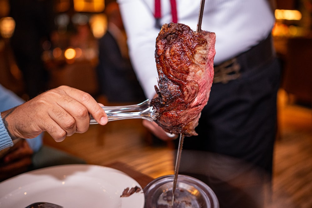 Fogo de Chão reinventa rodízio e mira faturar US$ 1 bi com expansão nos EUA e no Brasil Fogo de Chão reinventa rodízio e mira faturar US$ 1 bi com expansão nos EUA e no Brasil