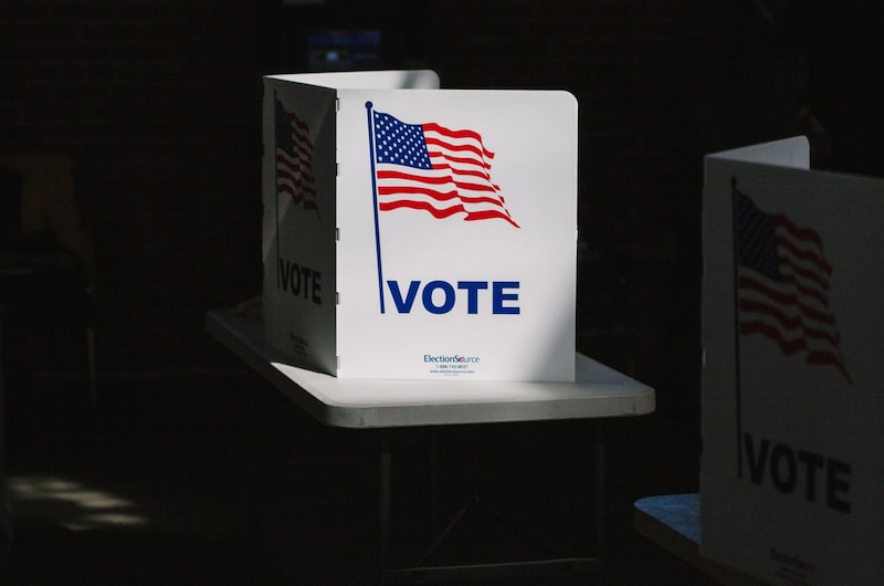 Una cabina de votación en un centro electoral durante unas elecciones en Louisville, Kentucky. Una cabina de votación en un centro electoral durante unas elecciones en Louisville, Kentucky.