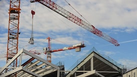 Industria y construcción en Argentina repuntaron en agosto, pero caen frente a 2025 Industria y construcción en Argentina repuntaron en agosto, pero caen frente a 2025