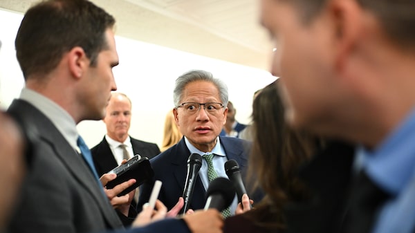 Huang, de Nvidia, duda que China acepte el chip H200 aun si EE.UU. relaja las restricciones Huang, de Nvidia, duda que China acepte el chip H200 aun si EE.UU. relaja las restricciones