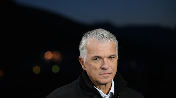 Vender dívida dos EUA para pressionar Trump é ‘aposta perigosa’, diz CEO do UBS Vender dívida dos EUA para pressionar Trump é ‘aposta perigosa’, diz CEO do UBS