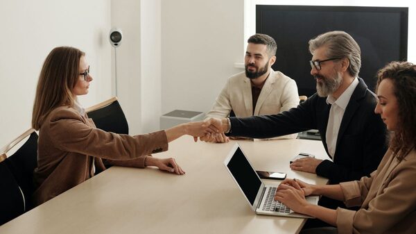 Startups latinas se fusionan y compran otras para fortalecerse ante la crisis Startups latinas se fusionan y compran otras para fortalecerse ante la crisis