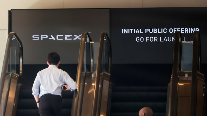 ¿Invertir en SpaceX? La mayor OPI del mundo llega con euforia, pero también con dudas ¿Invertir en SpaceX? La mayor OPI del mundo llega con euforia, pero también con dudas