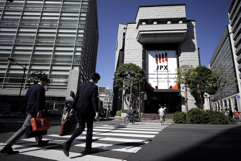 Acciones asiáticas suben después de resultados tecnológicos mixtos Acciones asiáticas suben después de resultados tecnológicos mixtos