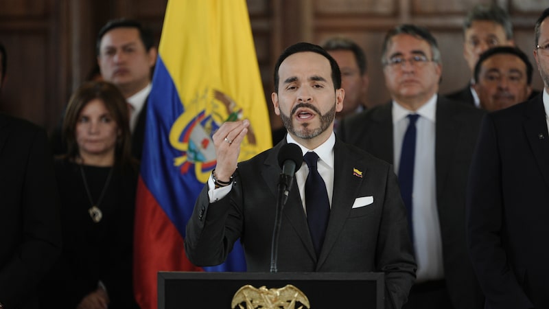 De la Espriella anuncia que Colombia iniciará conversaciones con el FMI ante crisis fiscal De la Espriella anuncia que Colombia iniciará conversaciones con el FMI ante crisis fiscal