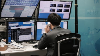 Tasas elevadas y elecciones en el horizonte: cómo invertir en Colombia en 2026 Tasas elevadas y elecciones en el horizonte: cómo invertir en Colombia en 2026