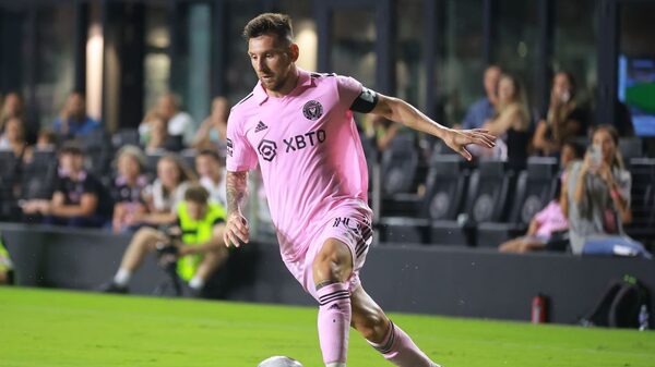 Bilionário de Chicago conta com jogo contra Messi para impulsionar aposta no futebol Bilionário de Chicago conta com jogo contra Messi para impulsionar aposta no futebol