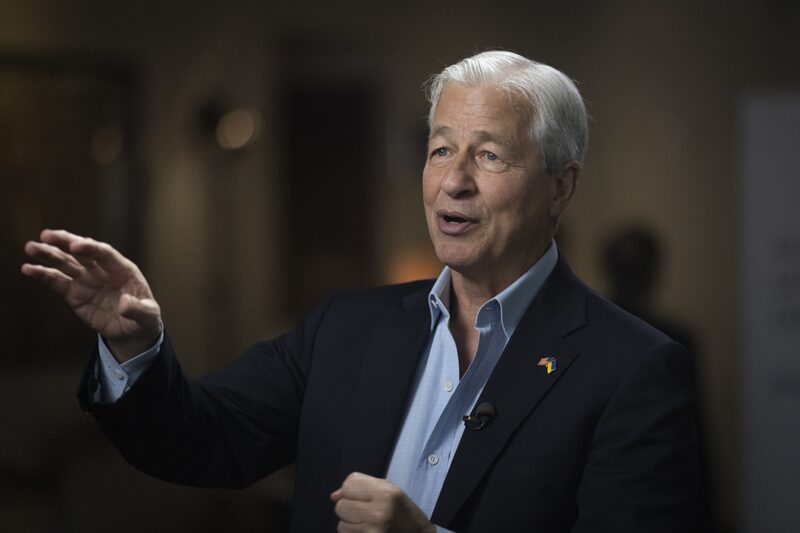 Jamie Dimon, CEO do JPMorgan: maior banco americana atrai startups interessadas em levar seu capital (Marco Bello/Bloomberg) Jamie Dimon, CEO do JPMorgan: maior banco americana atrai startups interessadas em levar seu capital (Marco Bello/Bloomberg)