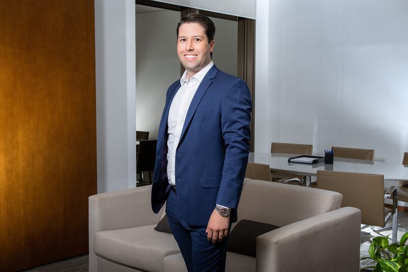 CFO da Vamos, Gustavo Moscatelli, diz que a venda de carteira de recebíveis dos clientes é uma opção para a companhia captar recursos e reduzir alavancagem CFO da Vamos, Gustavo Moscatelli, diz que a venda de carteira de recebíveis dos clientes é uma opção para a companhia captar recursos e reduzir alavancagem