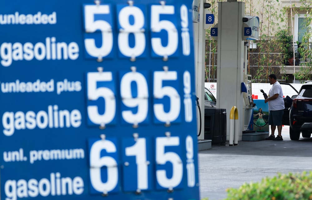 Fuel prices in Los Angeles. Fuel prices in Los Angeles.