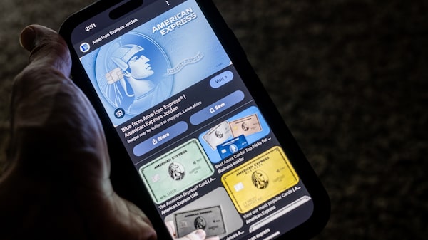 American Express ve un aumento de los costos de marketing y menor gasto en viajes aéreos American Express ve un aumento de los costos de marketing y menor gasto en viajes aéreos