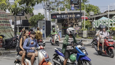 Terremoto de magnitud 7,7 sacude la costa de Indonesia y causa varias réplicas Terremoto de magnitud 7,7 sacude la costa de Indonesia y causa varias réplicas