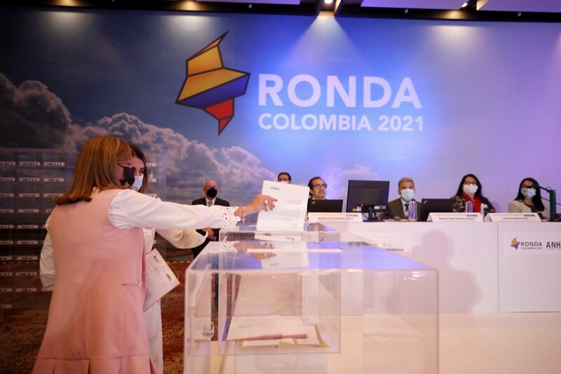 Las áreas están ubicadas en las cuencas Valle Superior, Medio e Inferior del Magdalena, Cordillera Oriental, Sinú San Jacinto y Llanos, siendo el Casanare y Meta los departamentos con mayor presencia de bloques. Las áreas están ubicadas en las cuencas Valle Superior, Medio e Inferior del Magdalena, Cordillera Oriental, Sinú San Jacinto y Llanos, siendo el Casanare y Meta los departamentos con mayor presencia de bloques.