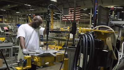 PIB dos EUA cresce 1,4% no 4º tri, abaixo do esperado, com impacto do shutdown PIB dos EUA cresce 1,4% no 4º tri, abaixo do esperado, com impacto do shutdown