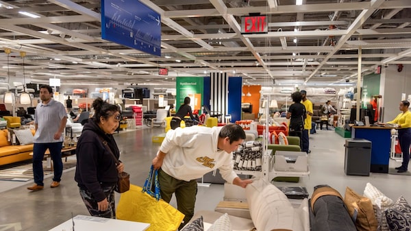 Inflação dos EUA fica abaixo do esperado pelo terceiro mês seguido em abril Inflação dos EUA fica abaixo do esperado pelo terceiro mês seguido em abril