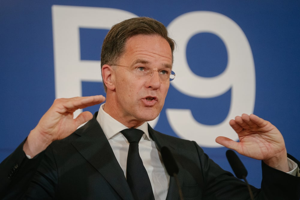 Rutte en la llamada Cumbre B9 en Bucarest el 13 de mayo. Rutte en la llamada Cumbre B9 en Bucarest el 13 de mayo.
